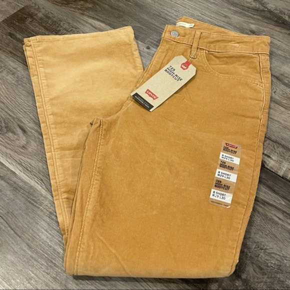 Levi’s High Rise Bootcut Corduroys - Picture 5 of 5